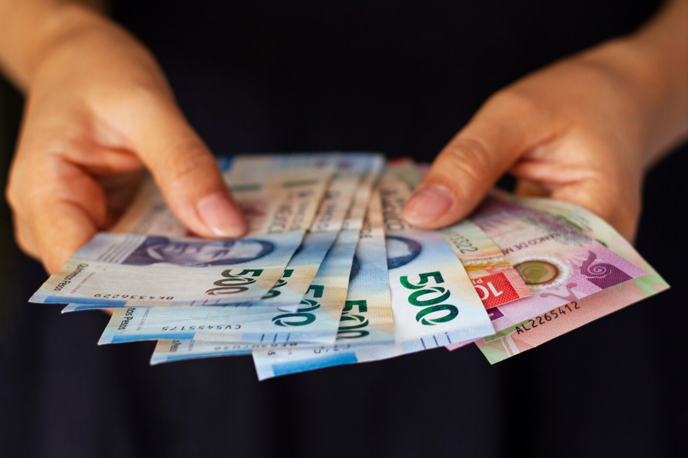 Rupiah Melemah, Dibuka di Level Rp16.831 per Dolar AS