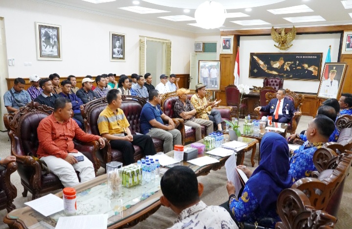 Bupati Pati Terima Audiensi Peternak Ayam, Bahas Kelangkaan dan Harga DOC