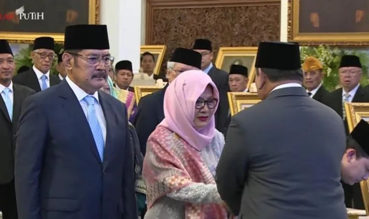 Presiden Prabowo Anugerahi Soeharto Gelar Pahlawan Nasional