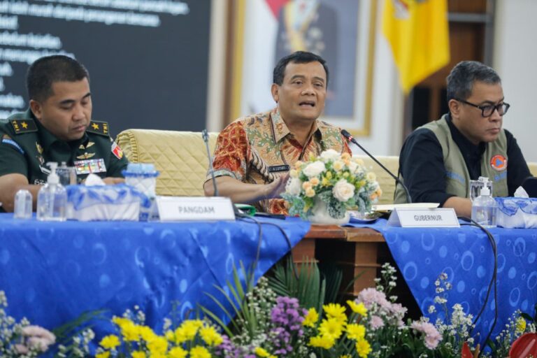 Masuki Puncak Musim Hujan, Gubernur Ahmad Luthfi Instruksikan Daerah Siaga Penuh