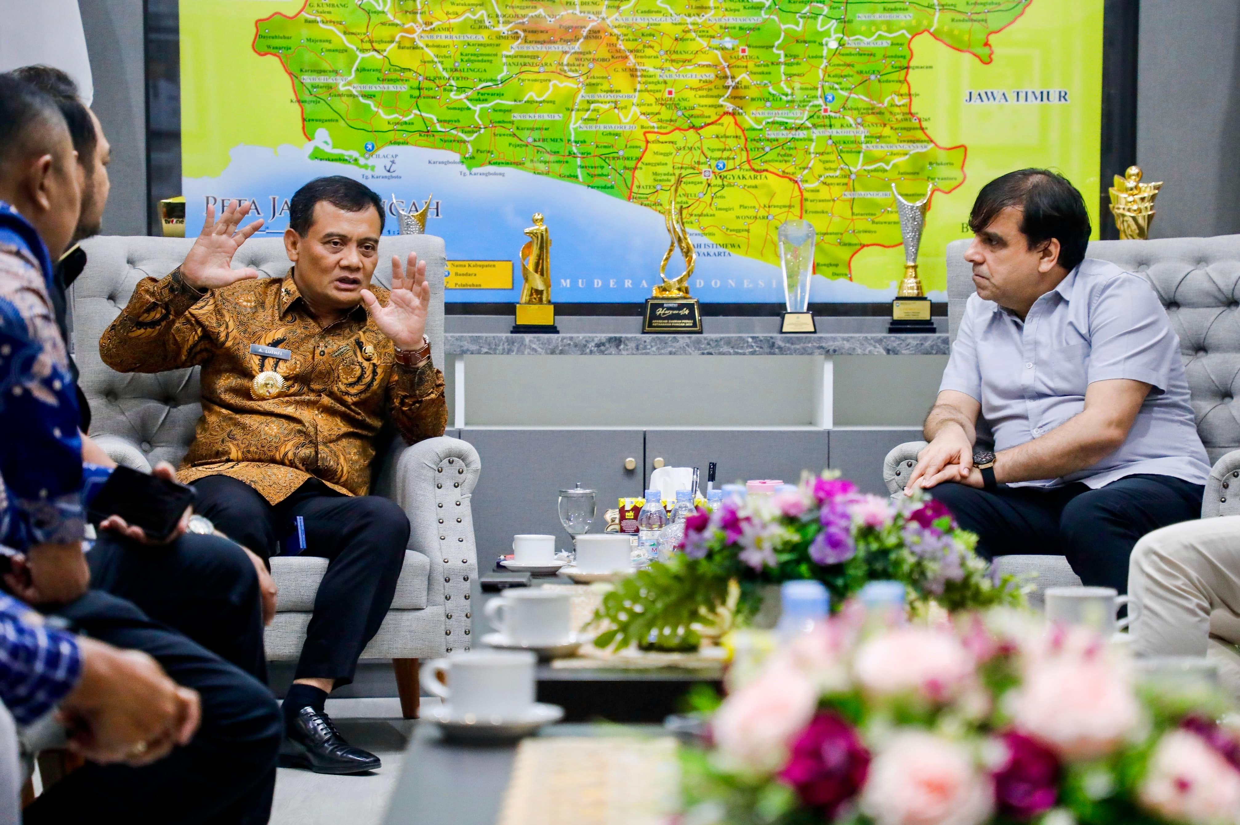 Dubai Tertarik Tanam Modal, Pabrik Pupuk Urea Segera Dibangun di Jateng