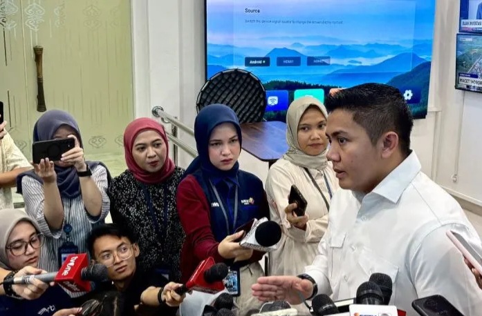 Seskab Teddy Apresiasi Insan Pers, Tekankan Akurasi dan Integritas