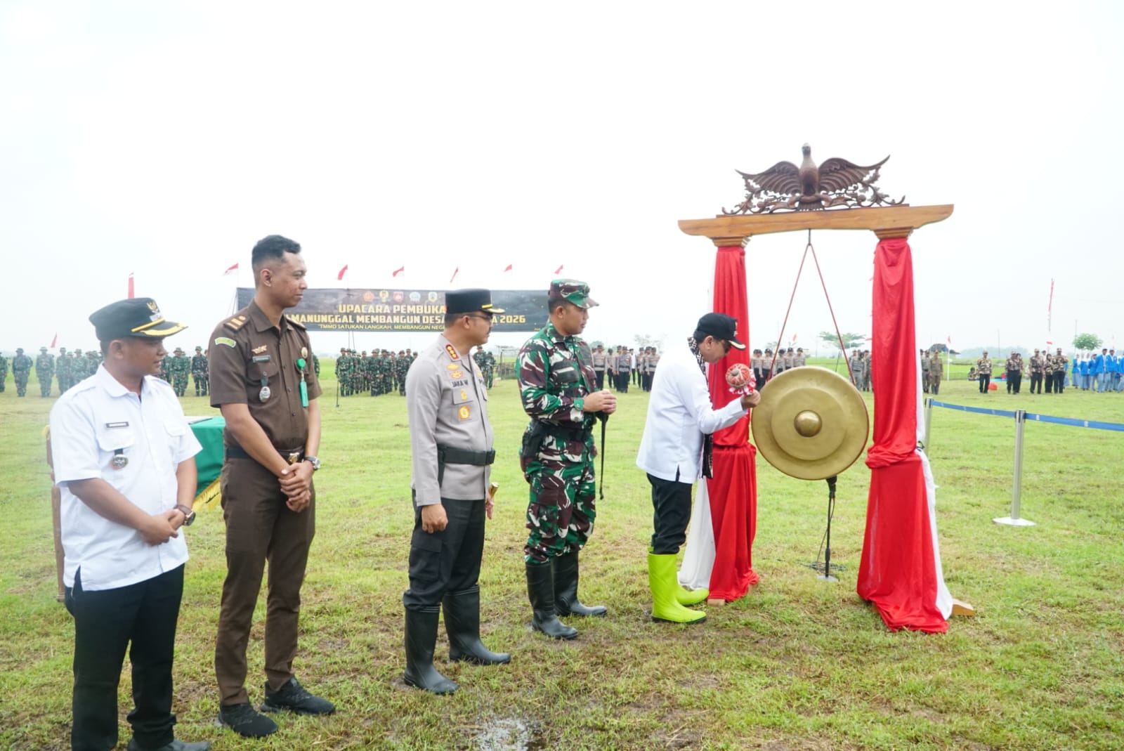 Bangun Jalan dan Hijaukan Kendeng, TMMD ke-128 Resmi Bergulir di Pati