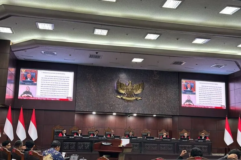 MK Putuskan Anggaran MBG Harus Dipisahkan dari Dana Pendidikan