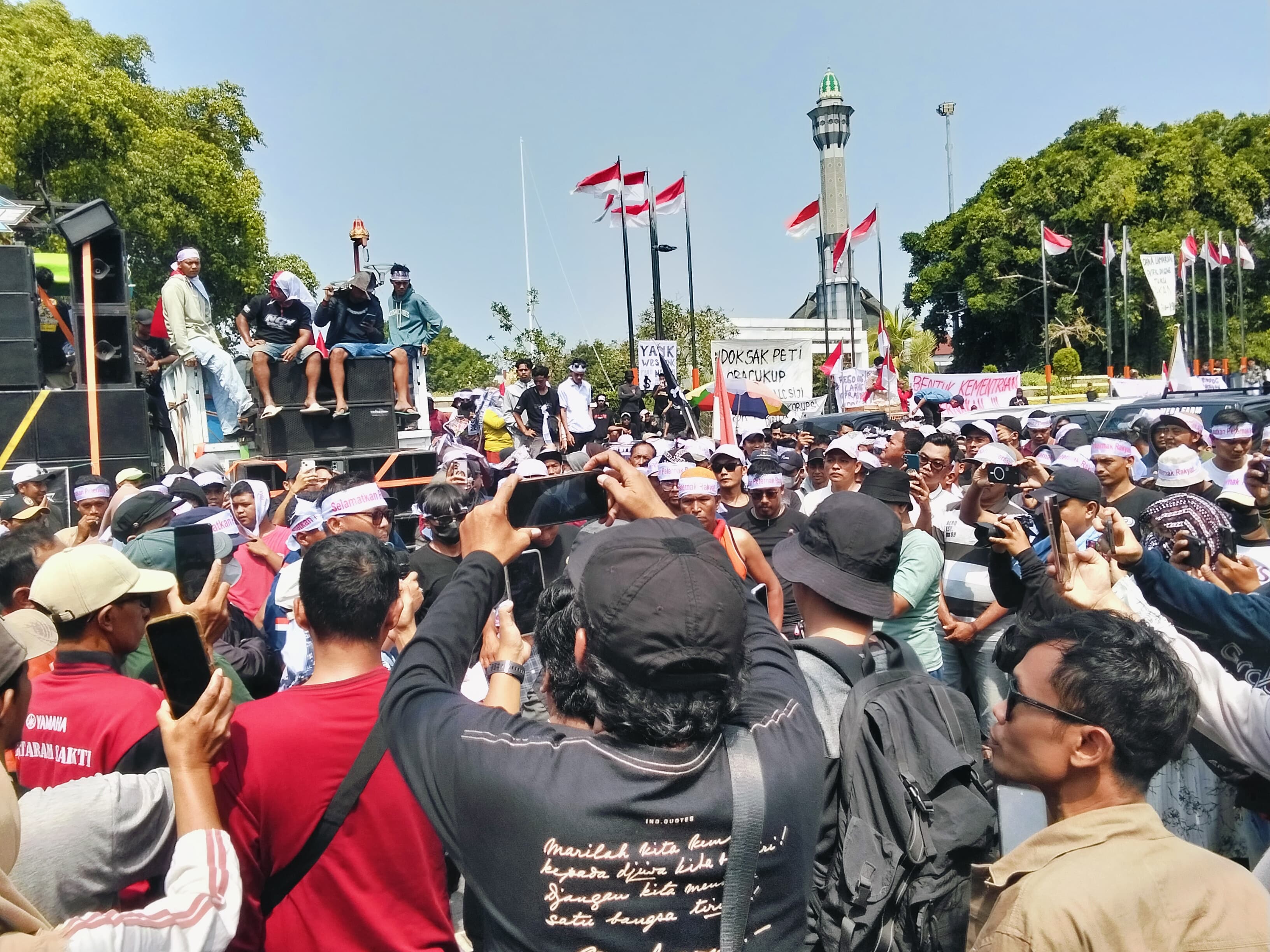 Ratusan Peternak Unggas Pati Gelar Aksi, Desak SPPG Serap Telur Lokal